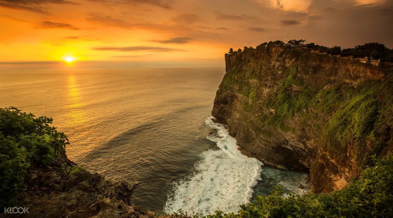 Bali Sunset Uluwatu